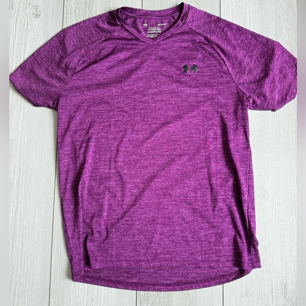 Men’s Under Armour Tee- Size M